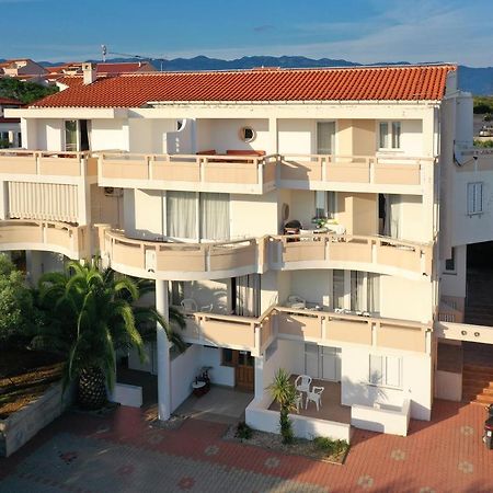 Apartments Tomy Novalja Dış mekan fotoğraf