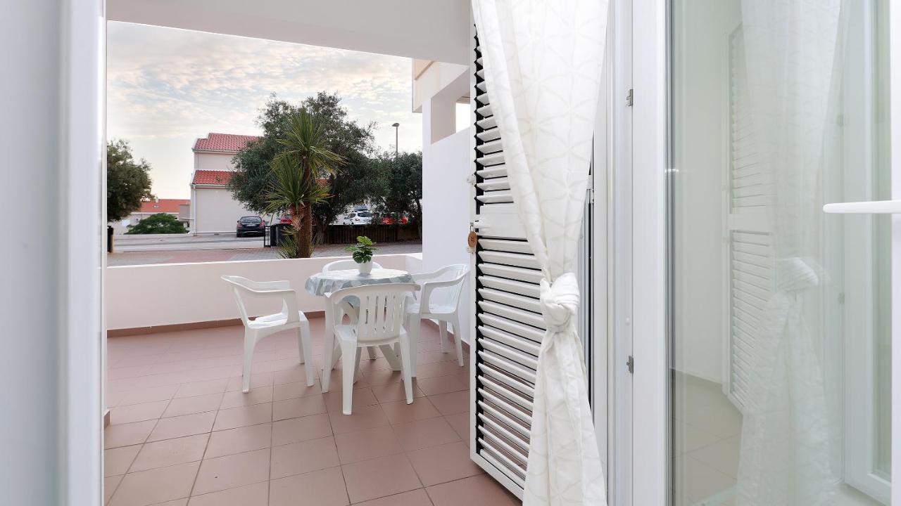 Apartments Tomy Novalja Dış mekan fotoğraf