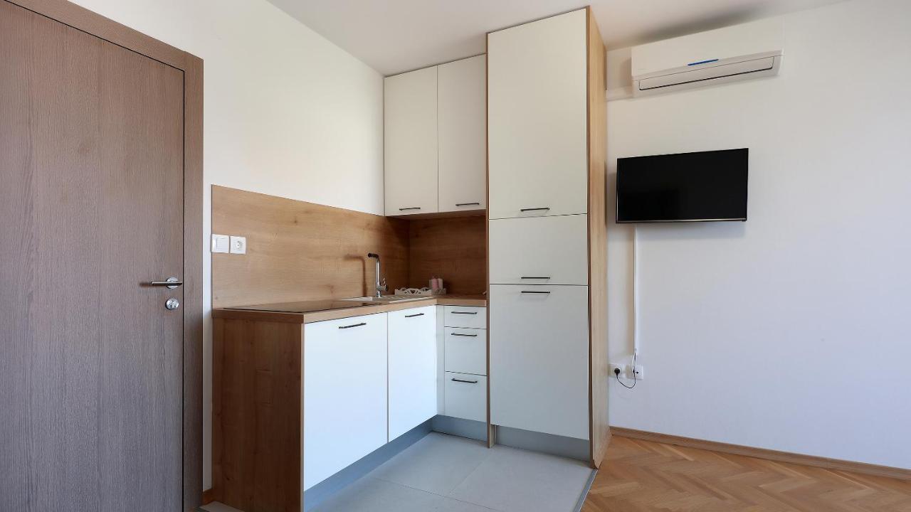 Apartments Tomy Novalja Dış mekan fotoğraf