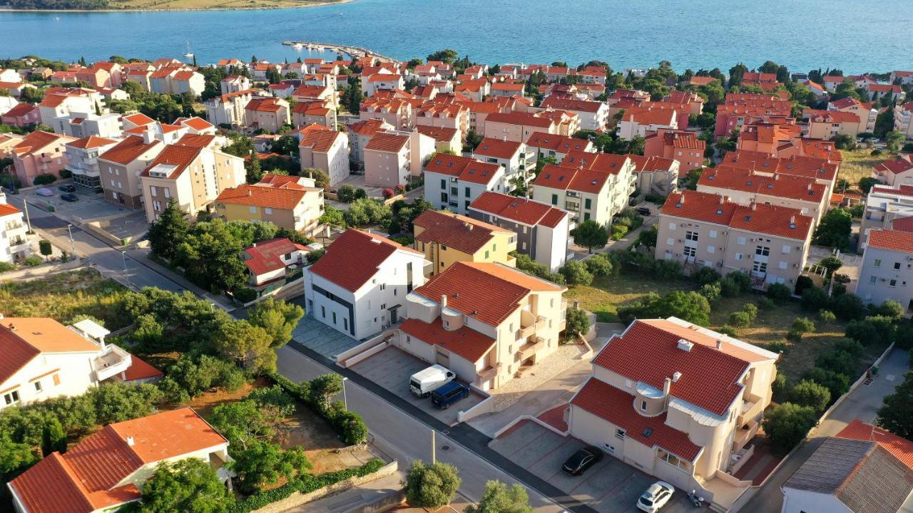 Apartments Tomy Novalja Dış mekan fotoğraf