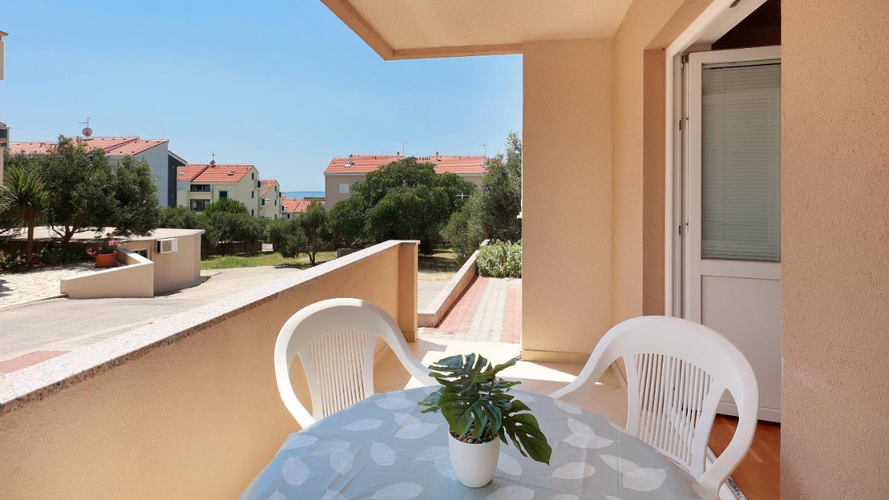 Apartments Tomy Novalja Dış mekan fotoğraf