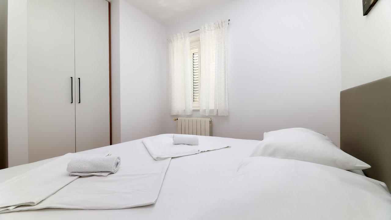 Apartments Tomy Novalja Dış mekan fotoğraf