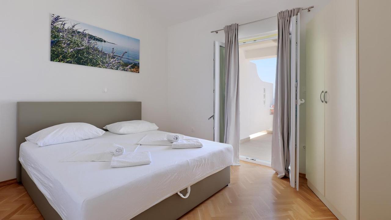 Apartments Tomy Novalja Dış mekan fotoğraf