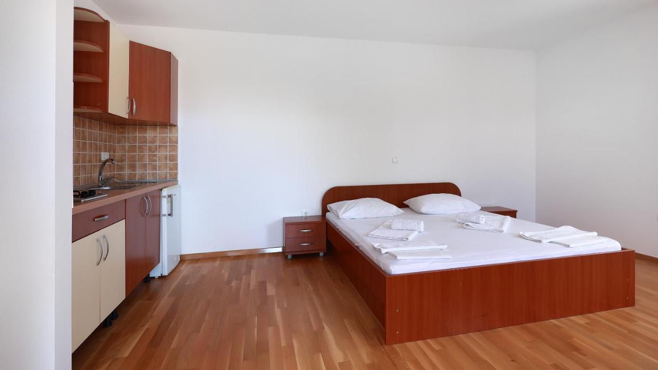 Apartments Tomy Novalja Dış mekan fotoğraf