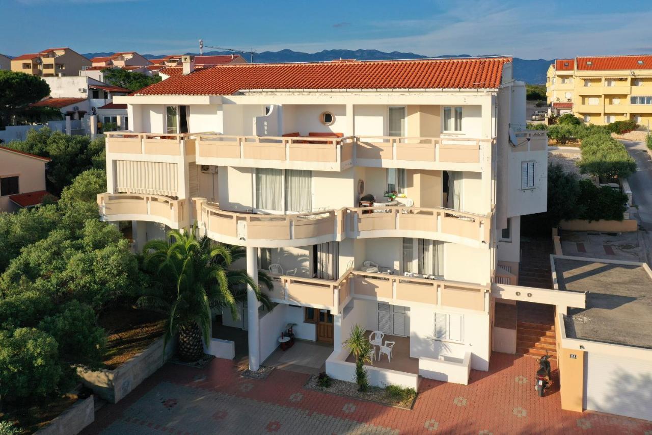 Apartments Tomy Novalja Dış mekan fotoğraf