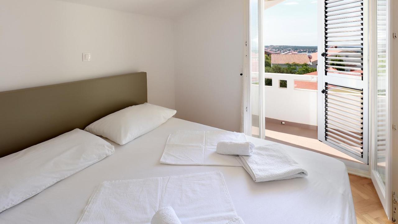 Apartments Tomy Novalja Dış mekan fotoğraf