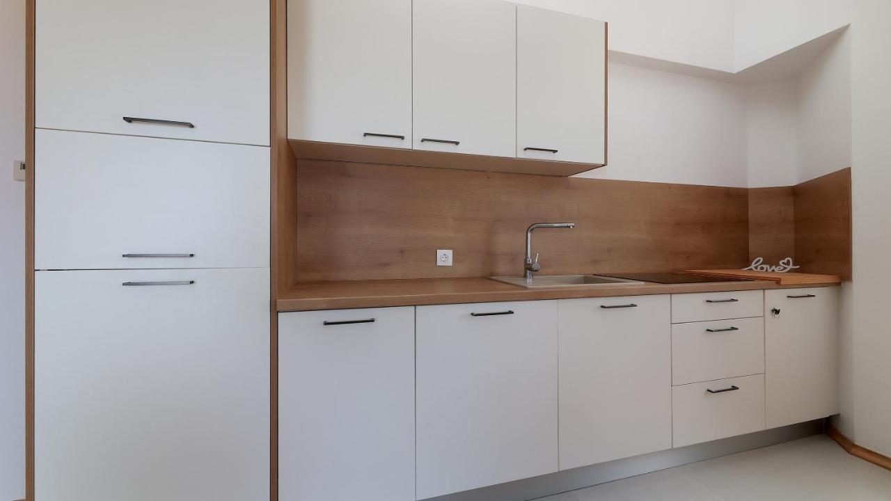 Apartments Tomy Novalja Dış mekan fotoğraf